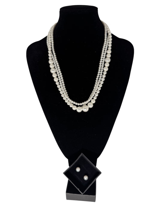 Collier trois rangs perles