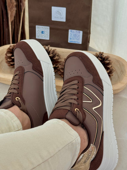 Baskets chocolat et doré